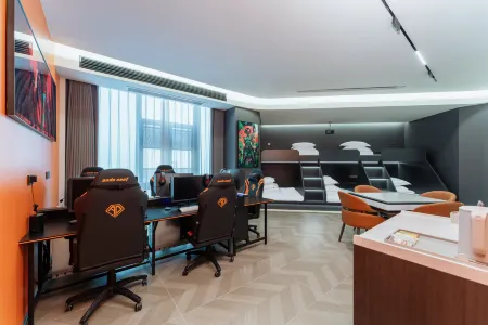 BUNETON ESPORTS HOTEL Отели рядом с достопримечательностью «Yichun University»