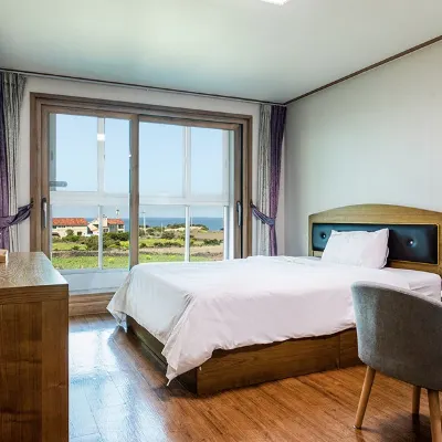 Jeju Amore House Hotels near Udo