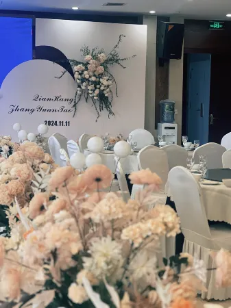 Sheng Bang Hotel Отели в г. Лулян