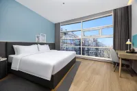 Country Inn & Suites by Radisson Hotel (Beijing Zhongguancun Suzhoujie Subway Station) Hotels near Summer Palace