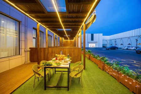 Keerqin Jiya Cultural Tourism Hotel