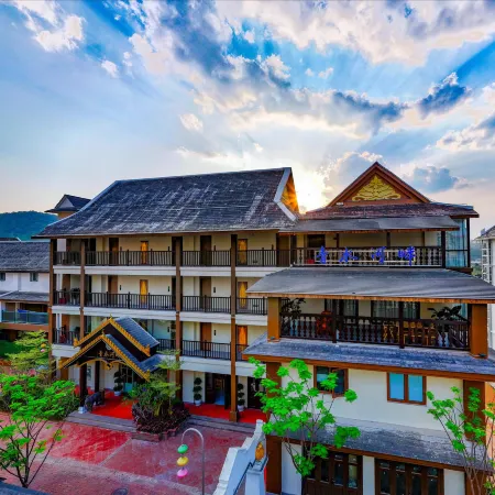 Qingshui Riverside Hotel