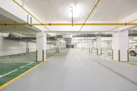 ​Super 8 Select Hotel - Parking