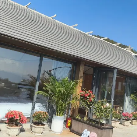 Manghong · Mountain Retreat · Blang Sunrise Sea of Clouds Boutique Courtyard