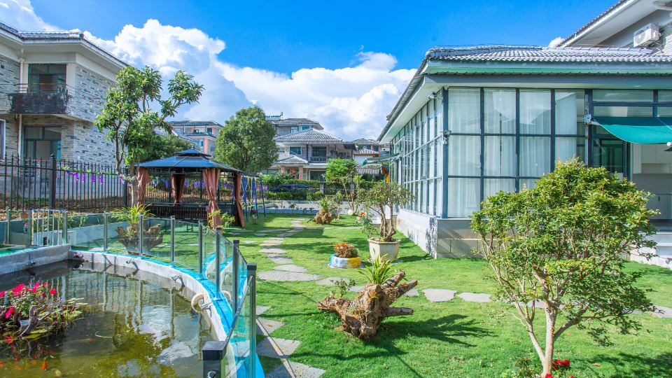 Tengchong Yueting Lanshe Hot Spring Homestay