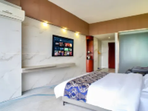 Liangpu Lijing Grand Hotel Hotels in Lipu