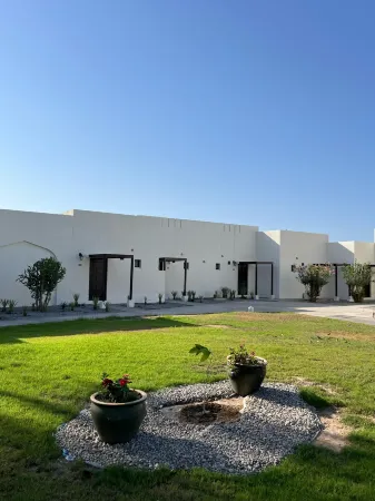 Al Sawadi Beach resort and spa Отели в г. Мусанаа