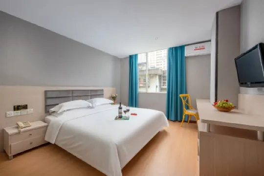 Junle Hotel (Guangzhou Zoo Metro Station) Отели рядом с достопримечательностью «Guangzhou Zoo Happy World»