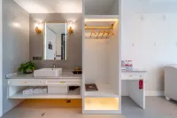 Junyi Hotel (Ziyun New Town)