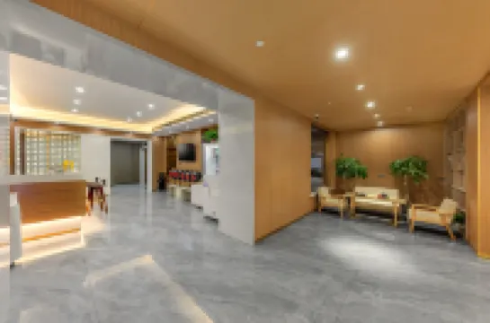 清竹汀ホテル(大同古城華嚴寺)