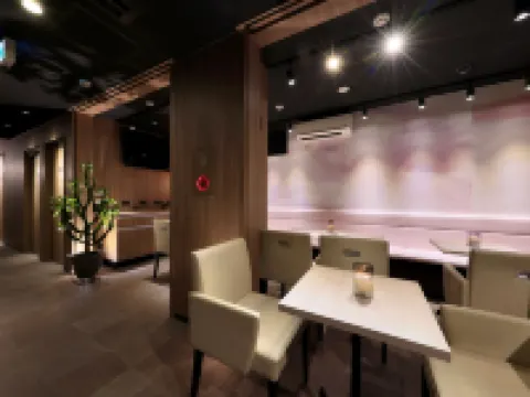 Nipponbashi Crystal Hotel Hoteles en Osaka