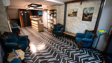 La Fortuna Hotel Taksim Отели рядом с достопримечательностью «Библиотека Ахмеда III»