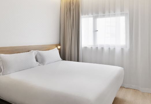 현대적인 객실 내부