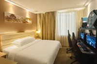 Yaxin Esports Hotel (Zhongshan Fuhua Bus Terminal Branch)