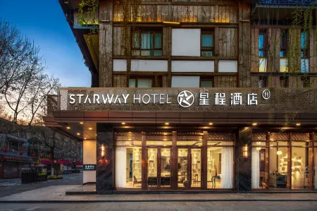Starway Hotel (Dujiangyan Scenic Area Nanqiao) Отели рядом со станцией Liduigongyuan Railway Station