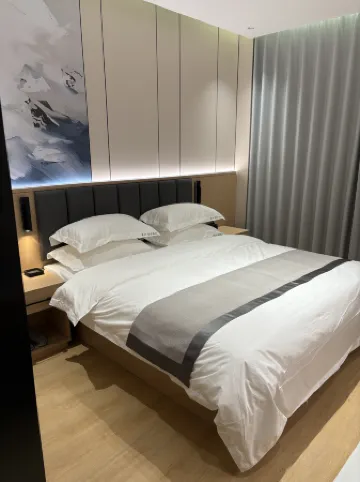 Huanghe Zhi Xuan Hotel