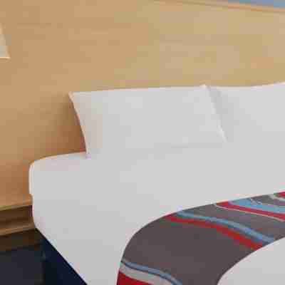 Travelodge Braintree Rooms