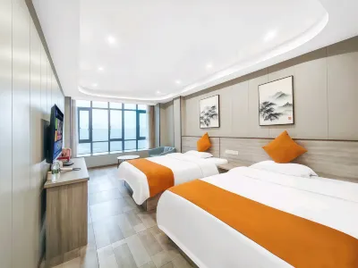 Xichen Hotel (Chongqing West Railway Station) Hotels in 