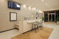 Jingyu Light Luxury Zhixiang Hotel (Longxi Community Branch) Hotels in Weixin