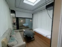 GuoZhuangLingKa - balkon