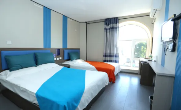 Elan Hotel (Qingdao Zhongshan Road) Hotels near 劈柴院