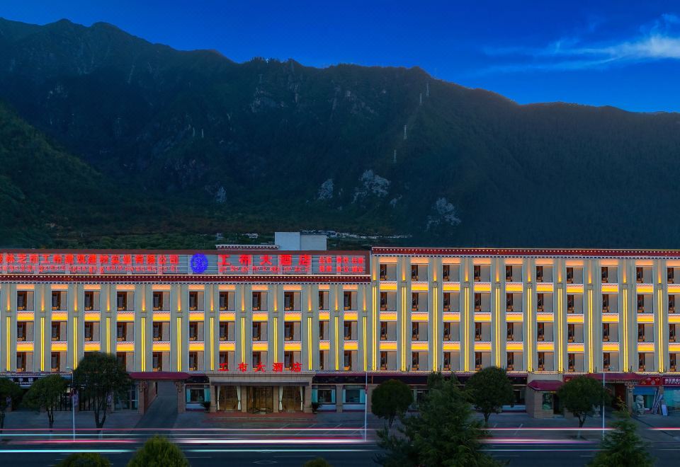 hotel overview picture