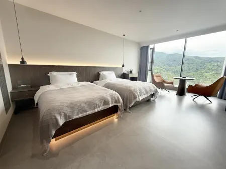 180 degree mountain view boutique vacation homestay at a glance