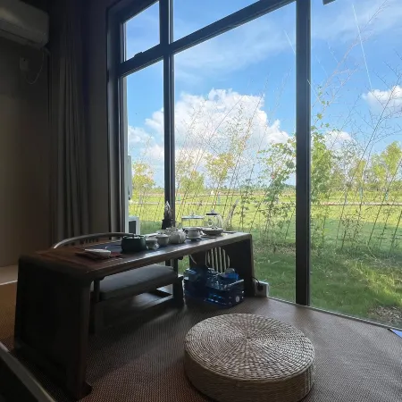 Hushanhui Homestay Reception Center