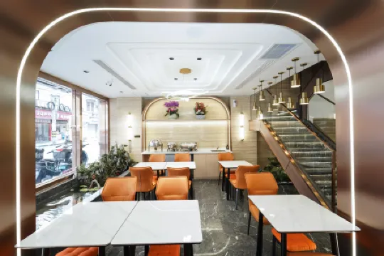 โรงแรมเทียนฮวา ถนนหนานจิง จัตุรัสประชาชน เซี่ยงไฮ้