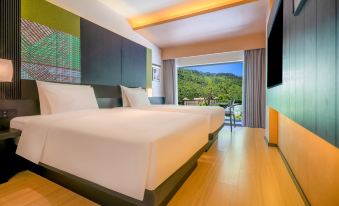 SFEEL Designer Hotel (Jiuzhaigou Valley Scenic and Historic Interest Area Tourist Center)