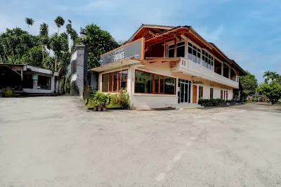 Belvilla Bogor near Citra Alam Riverside formerly Aquarius Orange Hotels near Sunset Point Telaga Saat Puncak