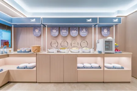 Hanting Hotel(Jiangcheng Road, Jianli, Jingzhou) Отели в г. Цзянли