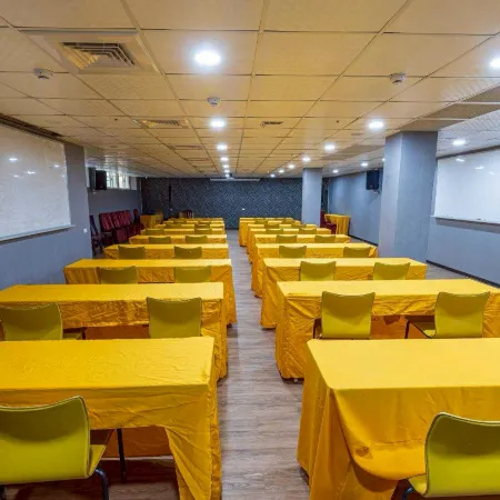 CHUANFU SHIMEN HOTEL