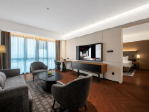 ZhongShan InterCity  Hotel Hotels near Zhongshan Railway Station