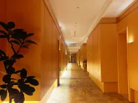 Golden Rome Fifth Season Hotel Hotels in Cangzhou
