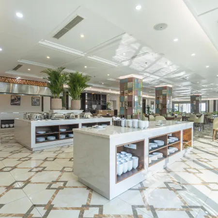 Luxury6 Hotel