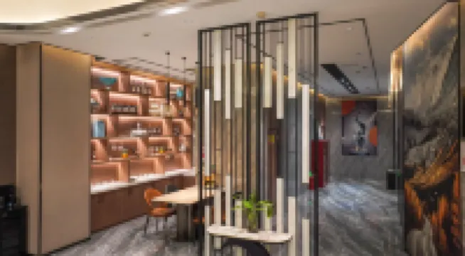 Meidashangpin Hotel (Huichang Bus Station Sunshine Auto City)