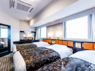 APA Hotel and Resort Ryogoku Ekimae Tower Hôtels à proximité de : Stade de Sumo