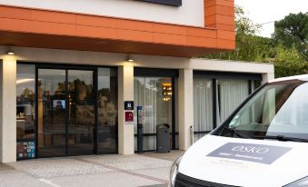 OSKO Hotel Toulouse Airport