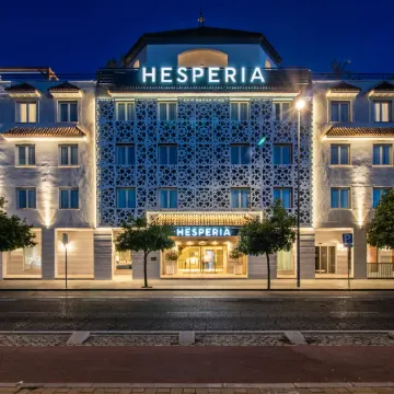 Hesperia Córdoba Отели рядом с достопримечательностью «Башня Калаорра»