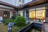 Elong Anyun Hotel (Yangcheng Peninsula Amusement Park Weiting Subway Station) Hotels in Suzhou