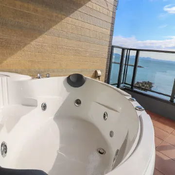 Le grand bleu resort Nagasawa Отели рядом с достопримечательностью «Парк развлечений Soleil Hill»