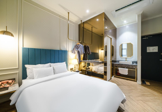 에이치에비뉴 수영장