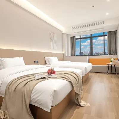 Mansi Hotel (Chongqing East Station) Hotels near Chongqing Dynamic Forest World