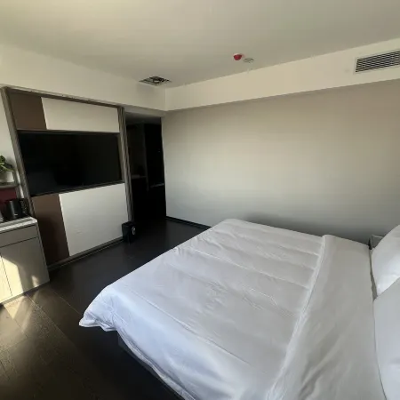TongyueYunjin Hotel