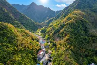 Tonglu Shuangyuan Homestay Hotels in Bai Yunyuan Resort