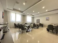 Jingmen Loulan Hotel (Xuanhua Bus Station) Hotels in Zhangjiakou