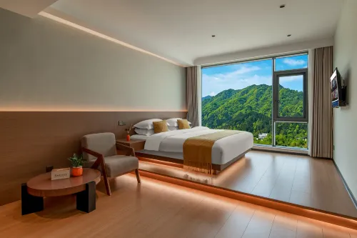 Spring Breeze Ten Miles Homestay - parking