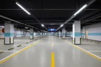 Summit Hotel (Zhaxizong Township Everest Town) - parking