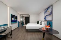 Jane Love Hotel